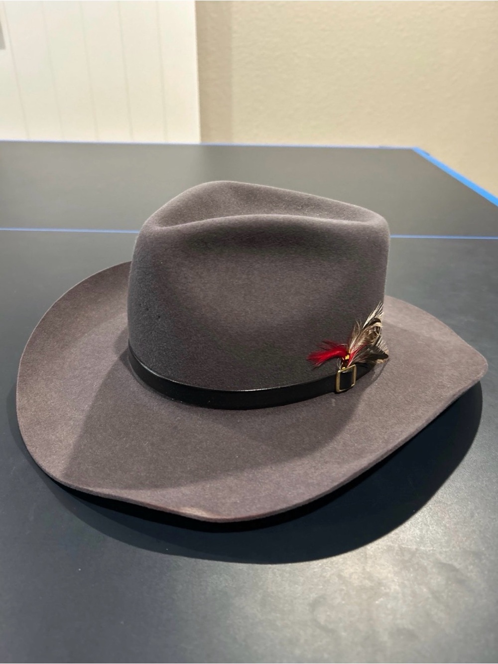 Australia Outback Grey Hat Leather Band w/ feather Large